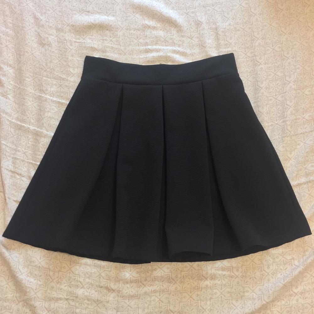 A’GACI Black Mini Skater Skirt
